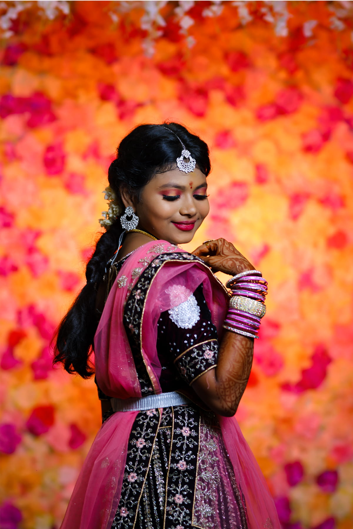 Nizhal Studio Couple Portraits 10