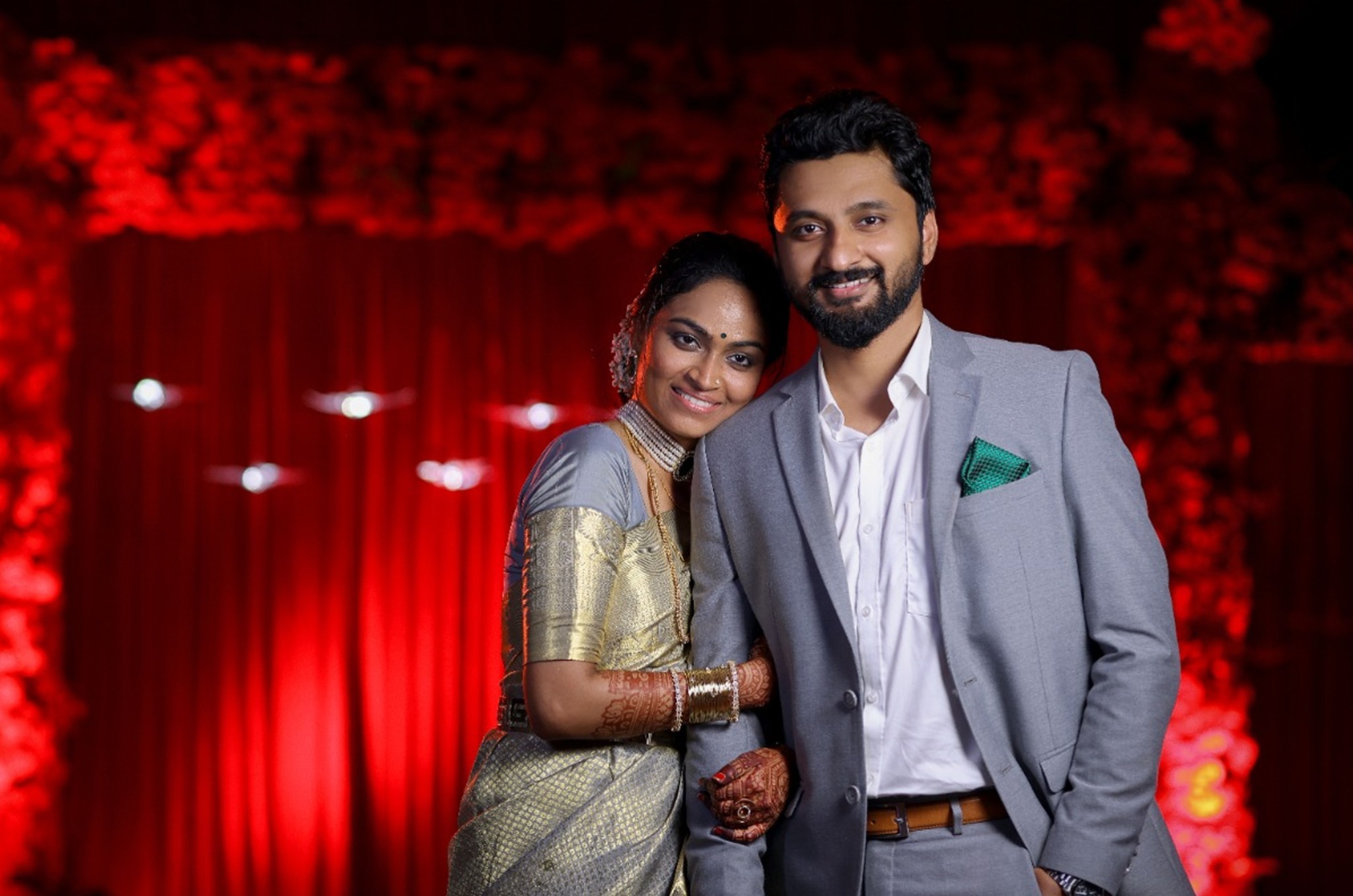 Nizhal Studio couple portrait